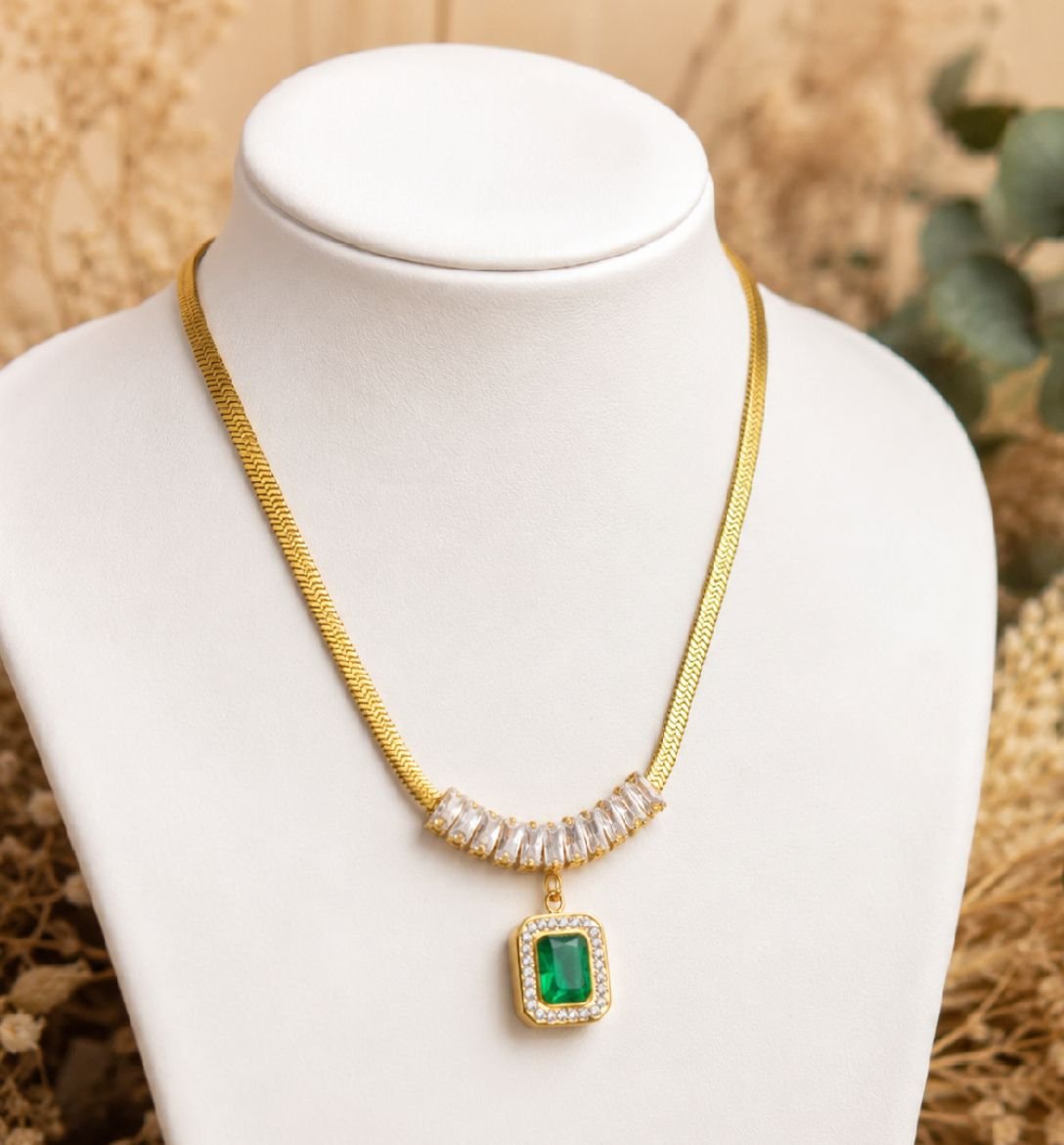 MJ Emerald Glow Necklace