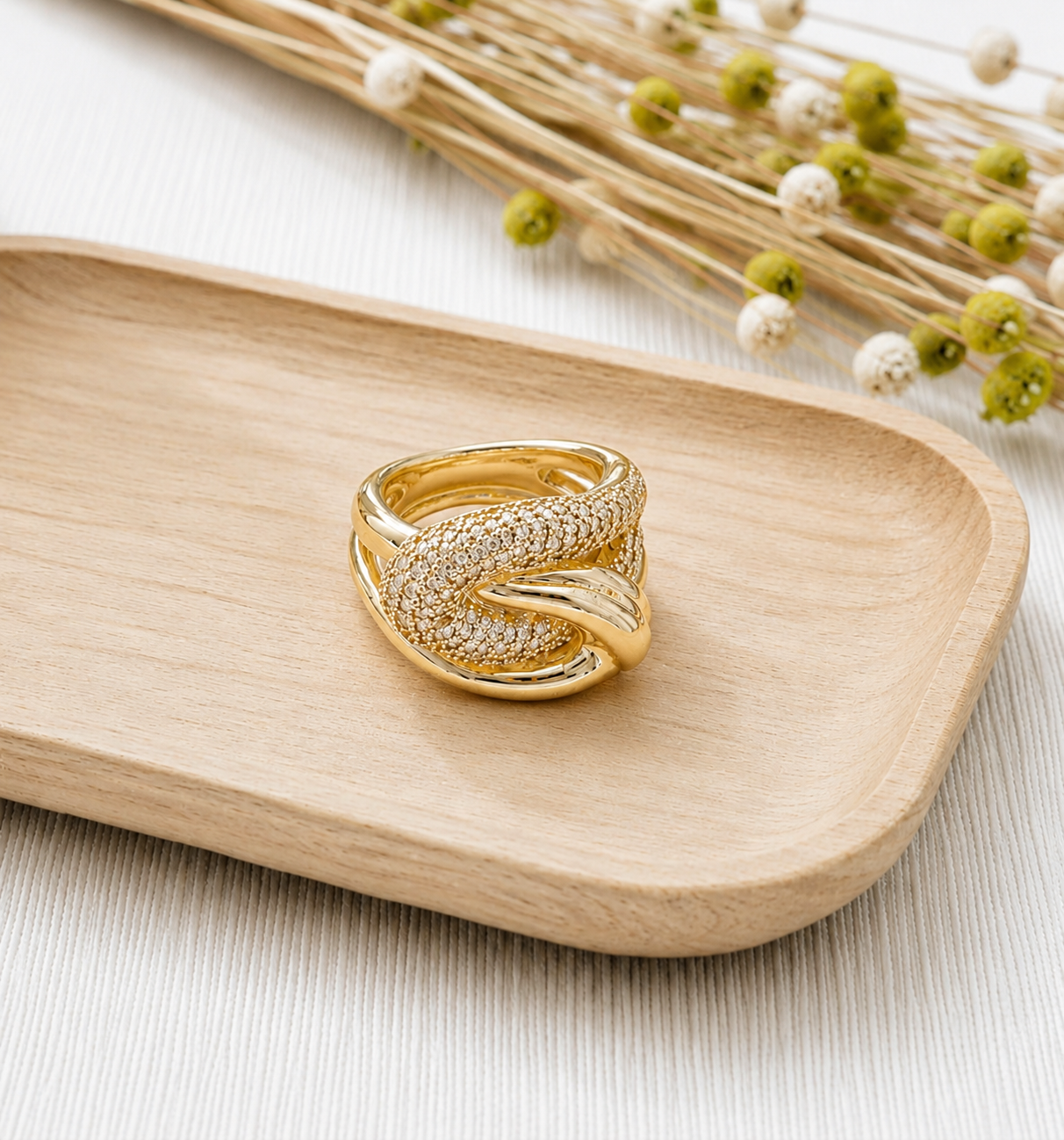 MJ Gold-Plated Knot Spark Ring (size 7) - Image 2
