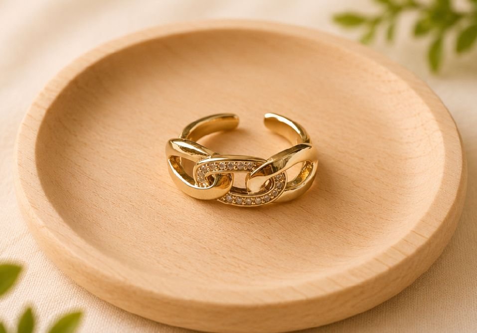 MJ Crystal Link Luxe Ring - Image 2