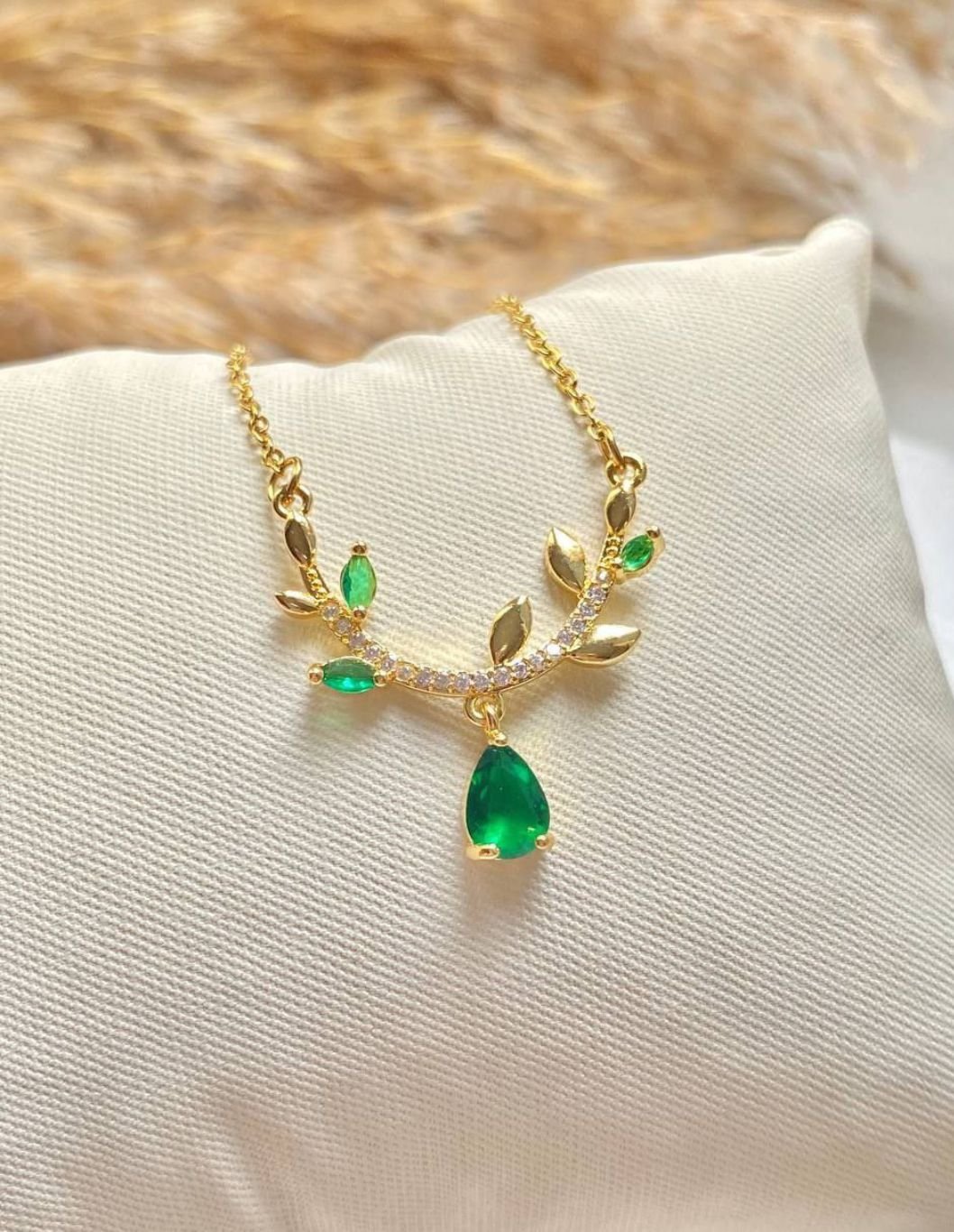 MJ Gold-Plated Emerald Vine Necklace - Image 4