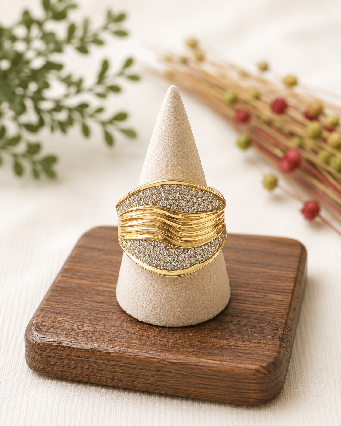 MJ Gold-Plated Ripple Ring