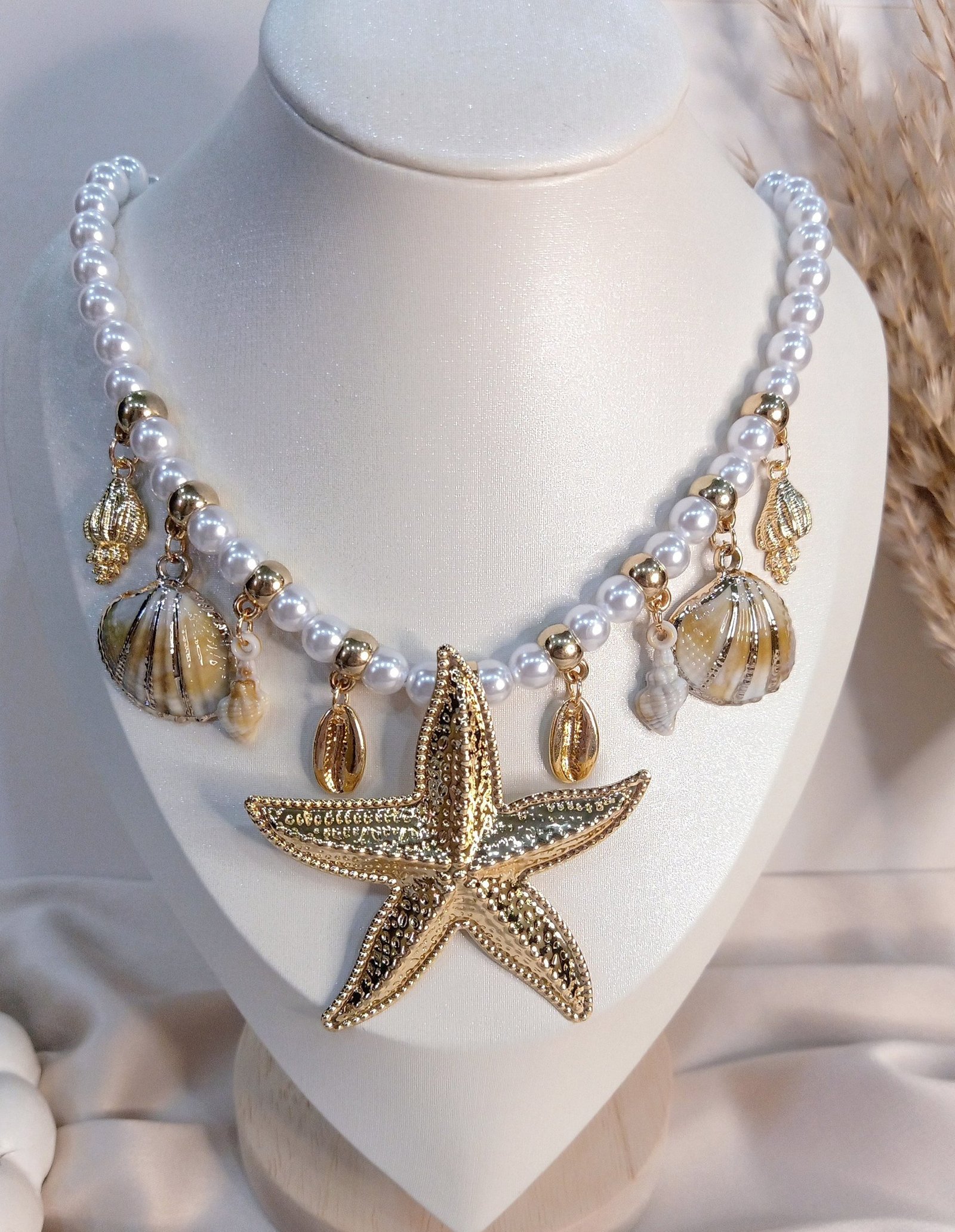 MJ Pearl Star Necklace