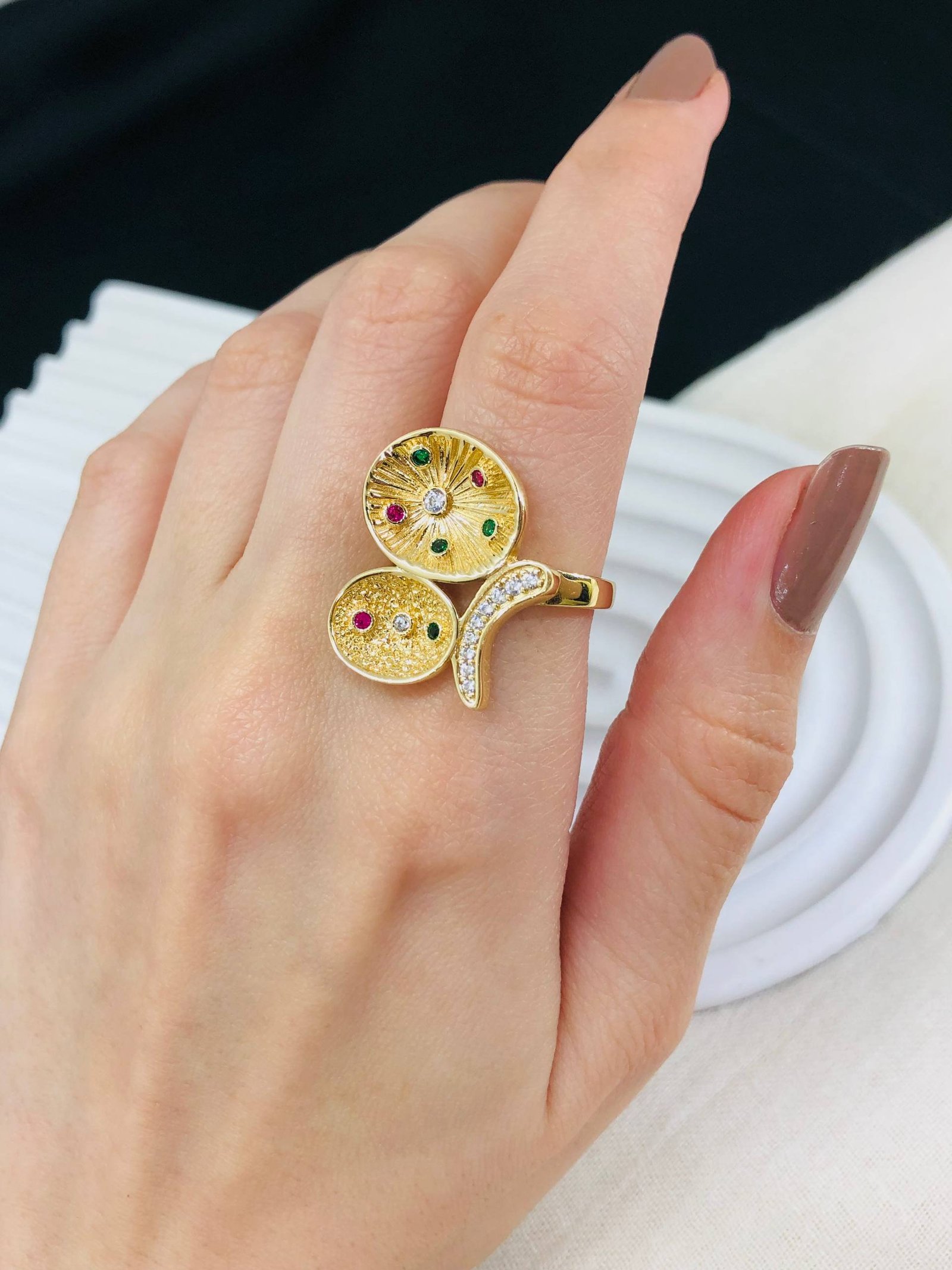 MJ Gold-Plated Trio Color Ring (size 18)