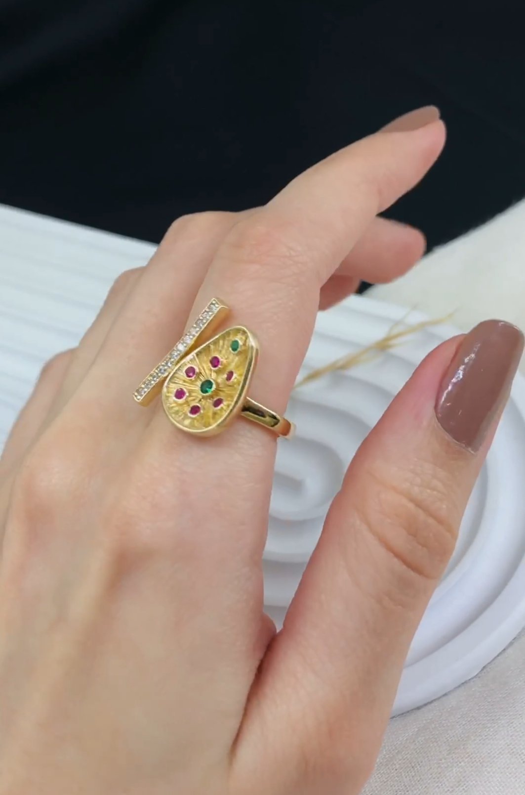 MJ Gold-Plated Pop Teardrop Ring (size 18) - Image 2